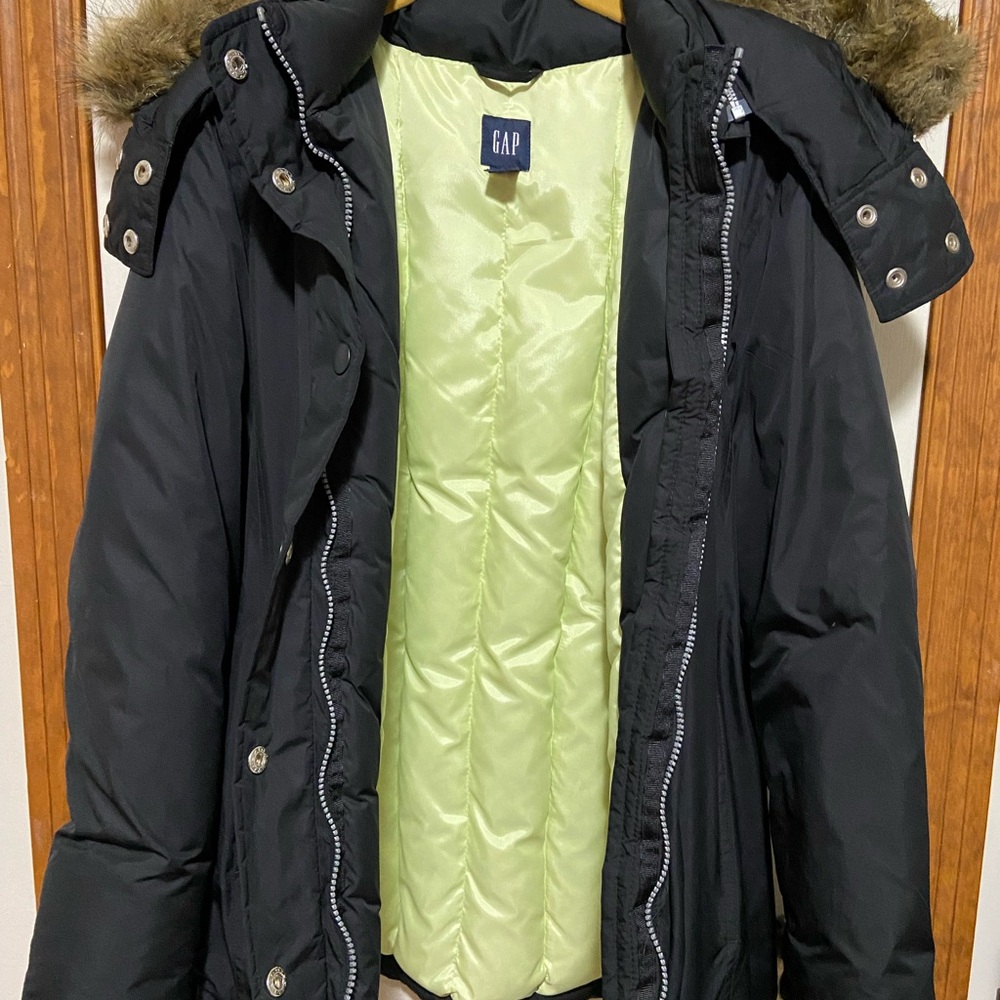 Gap Woman’s Medium Down Filled Jacket With Hood. … - image 5